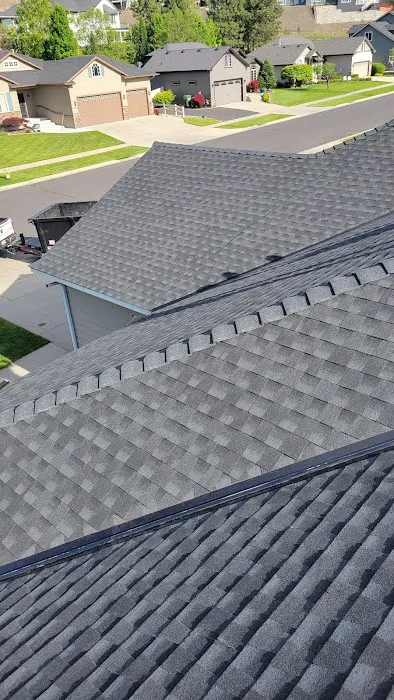 Reyes Roofing & Siding LLC Picture 6