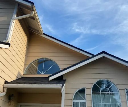 Reyes Roofing & Siding LLC