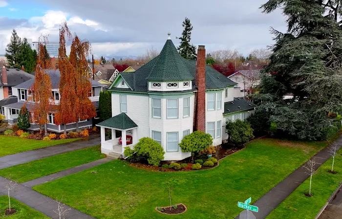 Four Seasons Roof & Remodel Service Picture 9