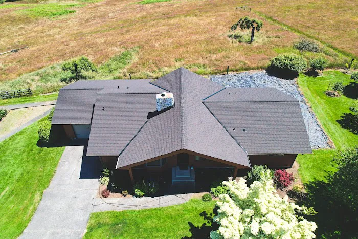 Jacqueline's Roofing Picture 10