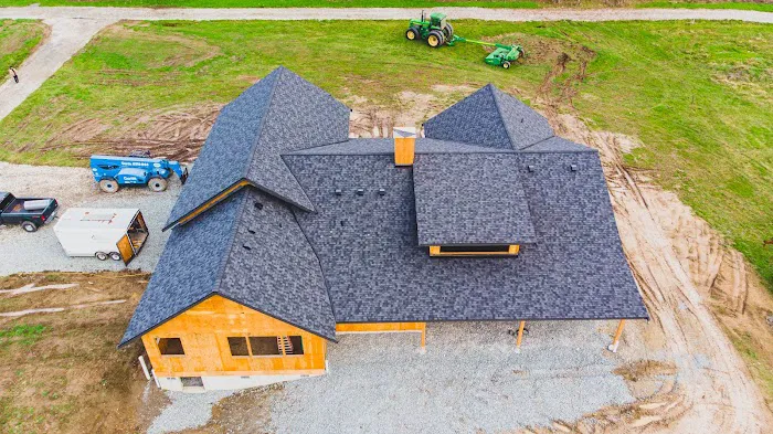 Jacqueline's Roofing Picture 8