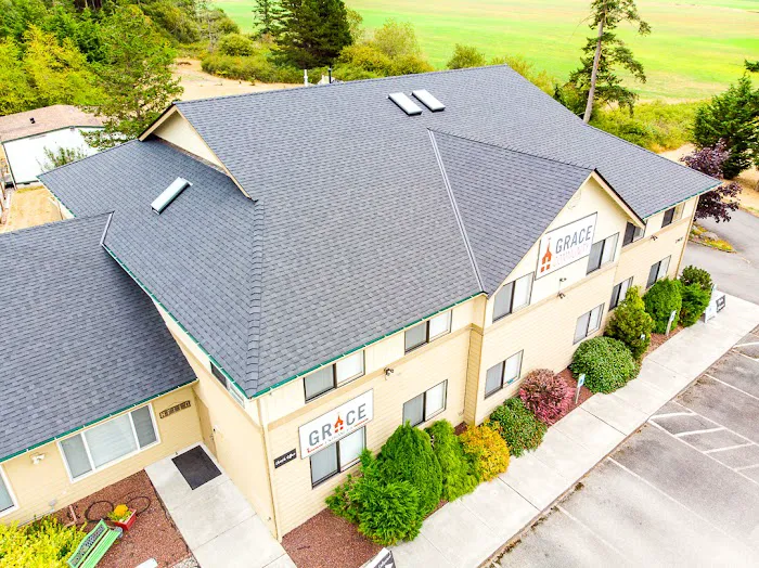 Jacqueline's Roofing Picture 2