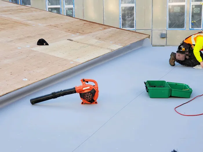 SQI Commercial Roofing Inc Picture 1