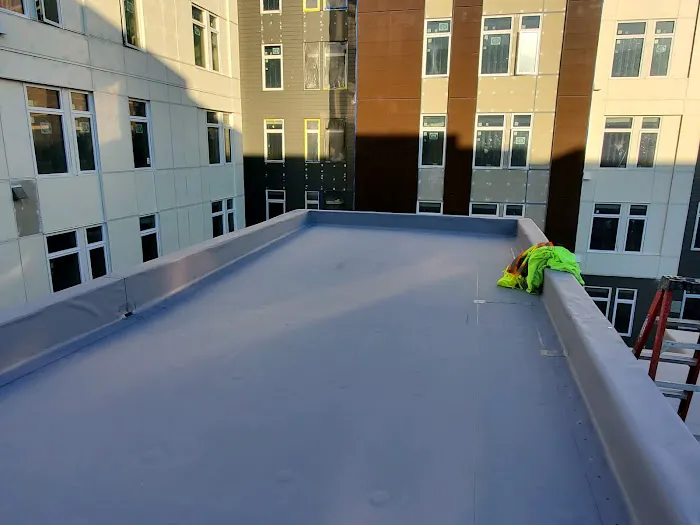 SQI Commercial Roofing Inc Picture 10