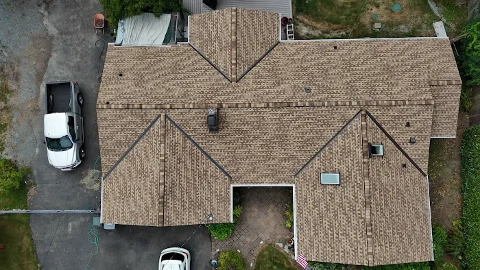 Bee Roofing and Exteriors, LLC Picture 5