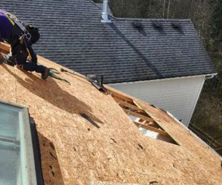 SALGADO'S ROOFING LLC