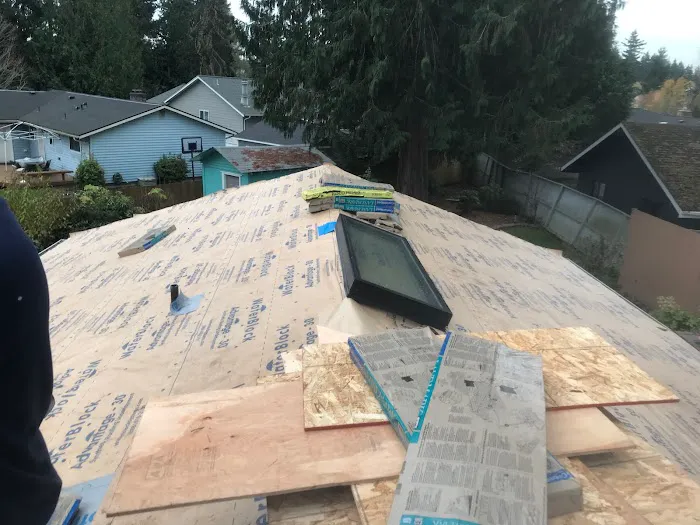 W Roofing & Decking Picture 2