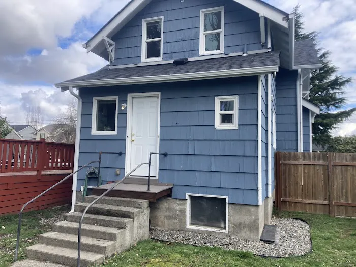 Zeke's Roofing LLC Picture 1