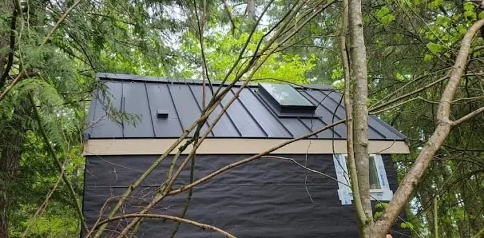 CORNERSTONE METAL ROOFING Picture 1