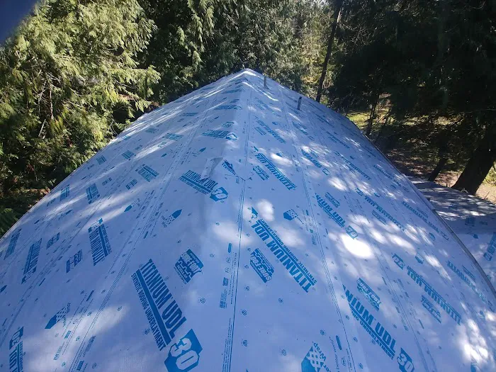 Ruiz Roofing LLC Picture 6