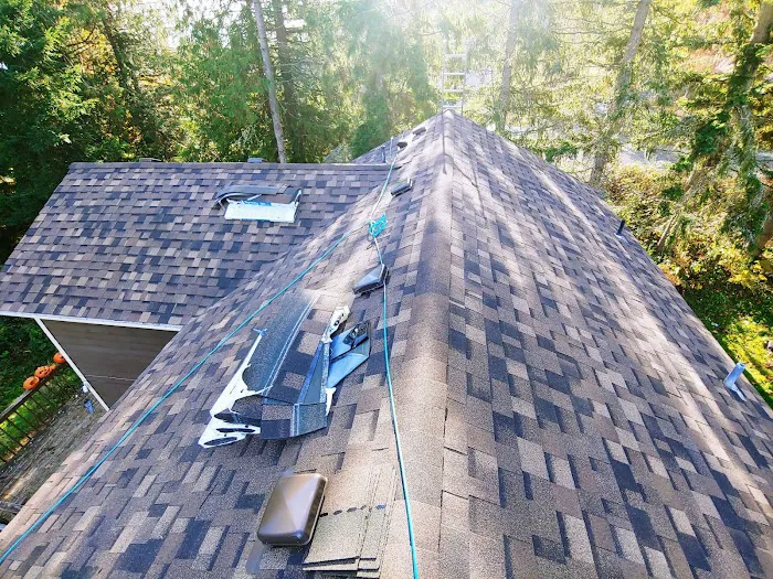 Ruiz Roofing LLC Picture 10