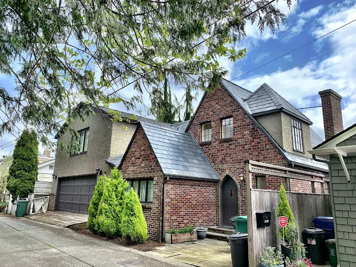 Emerald City Roofing LLC Picture 7