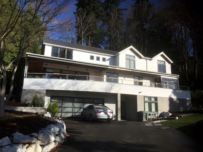 Emerald City Roofing LLC Picture 1