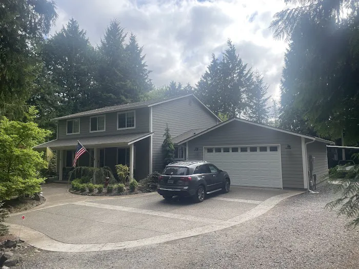 Emerald City Roofing LLC Picture 2