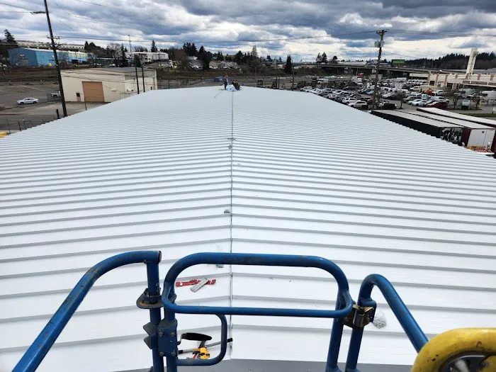 D and C Roofing LLC Picture 5