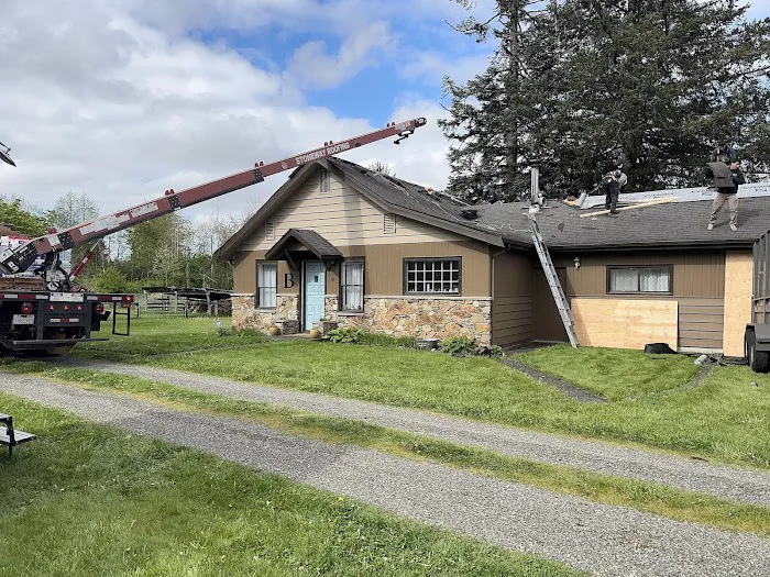 D and C Roofing LLC Picture 9