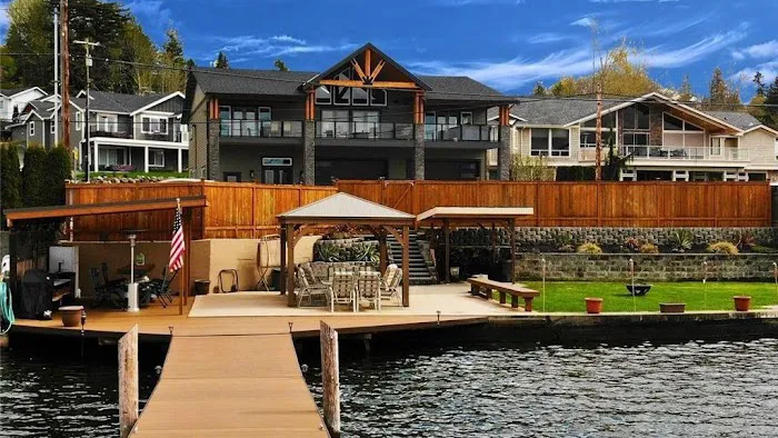 Hillcrest Homes LLC Picture 9