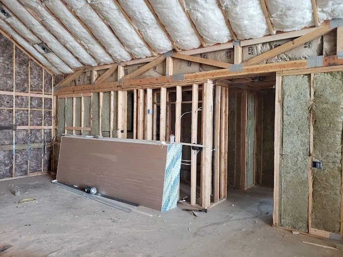 Hillcrest Homes LLC Picture 3