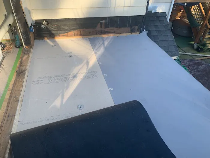 River Roofing LLC Picture 1