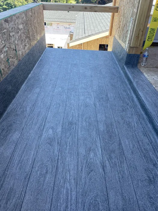 River Roofing LLC Picture 3