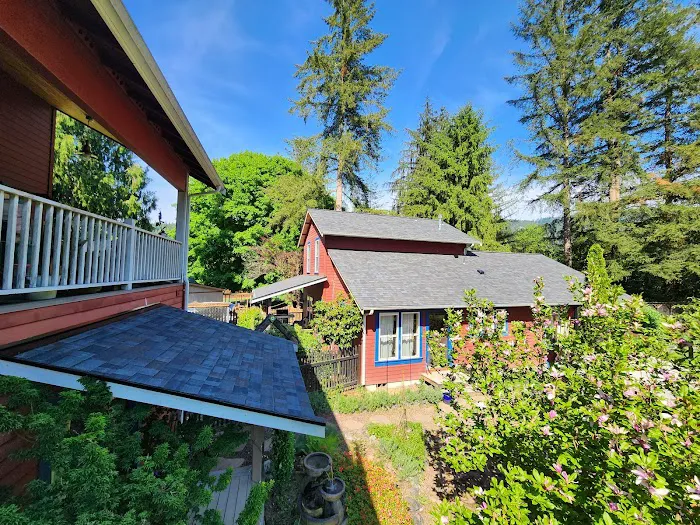 Rosas Roofing LLC Picture 6