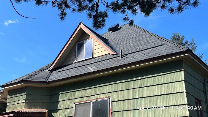 DHT CONSTRUCTION & ROOFING Llc Picture 1