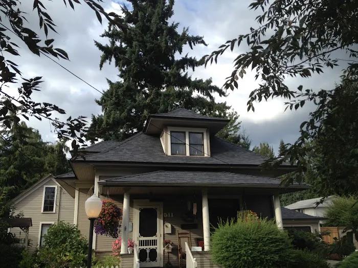 DHT CONSTRUCTION & ROOFING Llc Picture 9