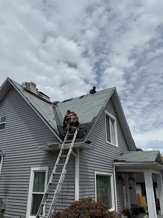 Chemos Roofing Services LLC Picture 2