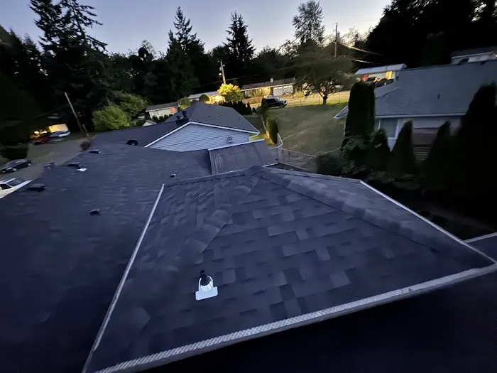 Olmos Brothers roofing company Picture 7