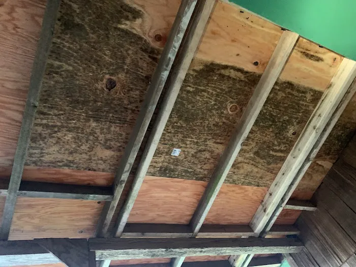 Connelly Roofing & Gutter Company Picture 1