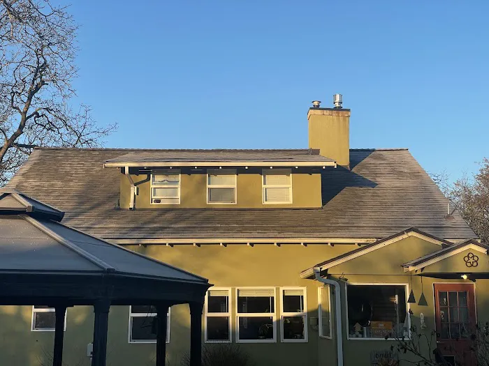 Peaks Northwest Roofing 🐐 Picture 2