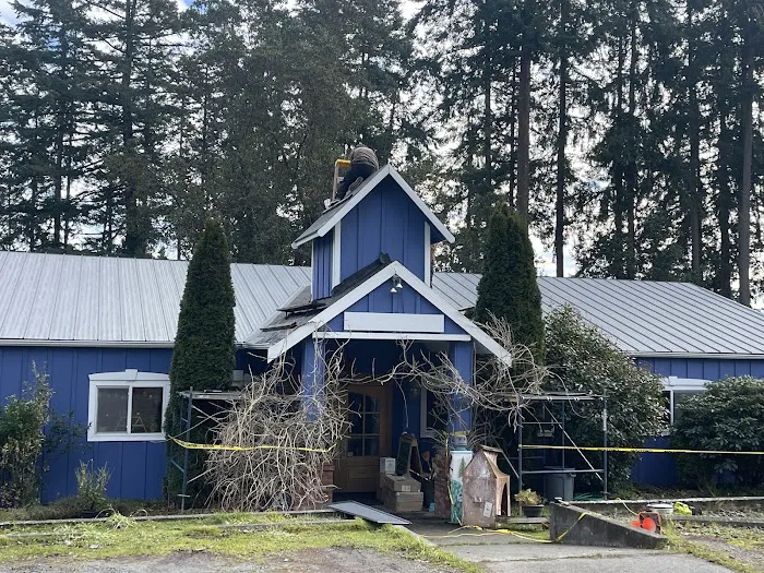 Red's Roofing and Construction Picture 1