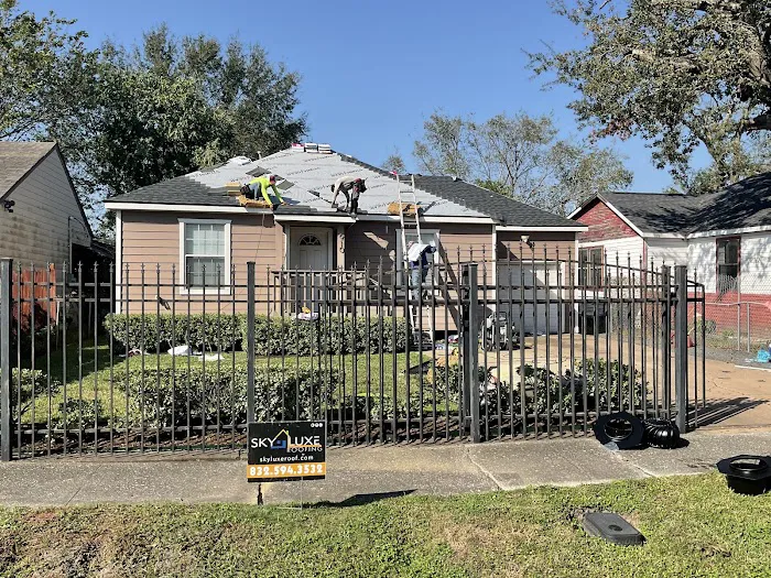 Eureste Roofing, Inc. Picture 9