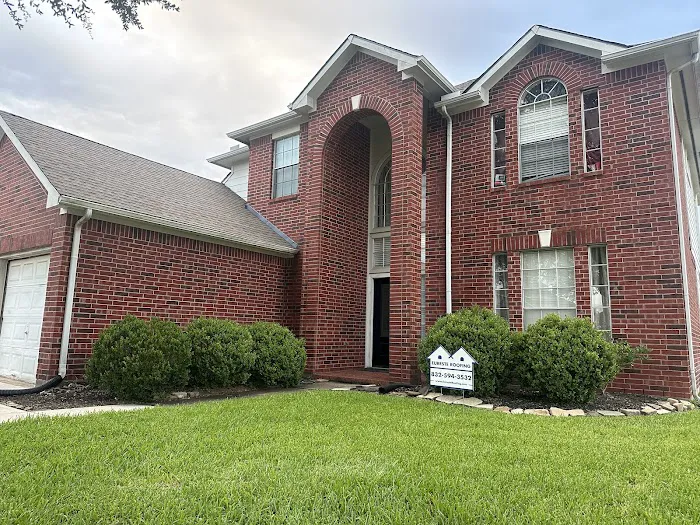 Eureste Roofing, Inc. Picture 1