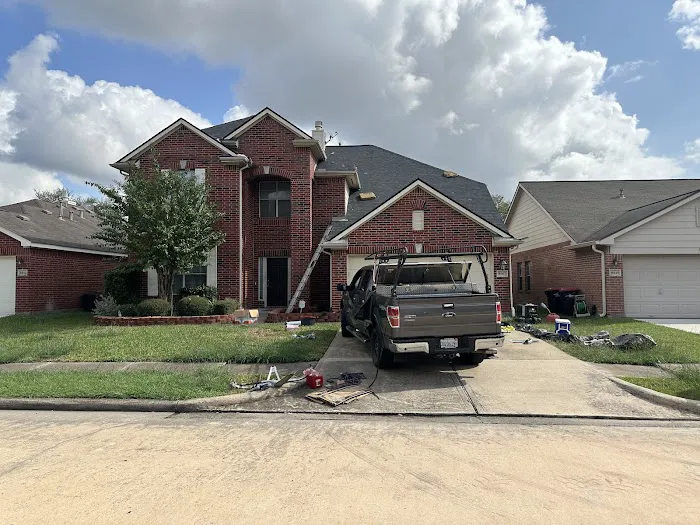 Eureste Roofing, Inc. Picture 3