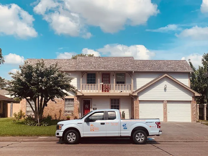 T Williams Roofing Picture 1