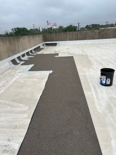 Aztec Contractor's Roofing & Construction Picture 2