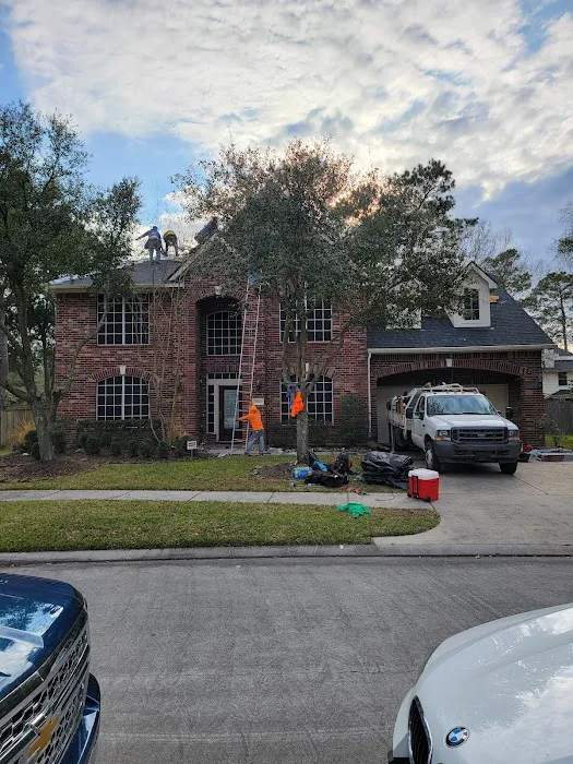 Champions Ridge Roofing LLC Picture 4