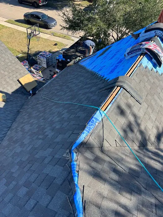 Zacarias Roofing LLC Picture 8