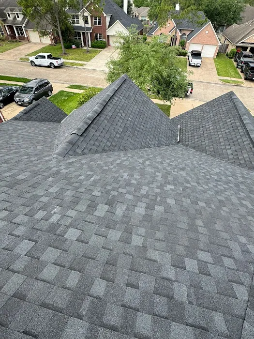 Zacarias Roofing LLC Picture 2