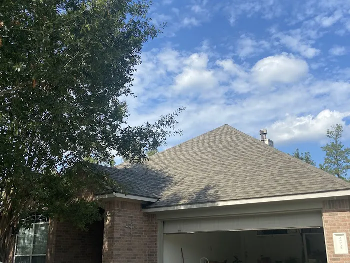 Lions Crown Roofing Picture 7