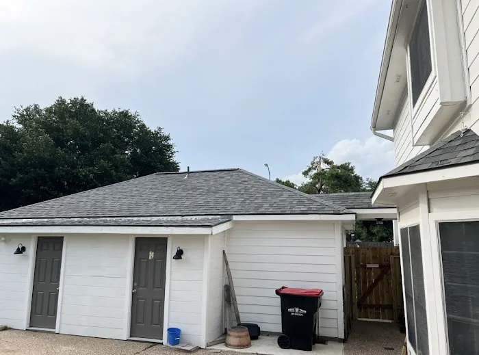 Lions Crown Roofing Picture 6