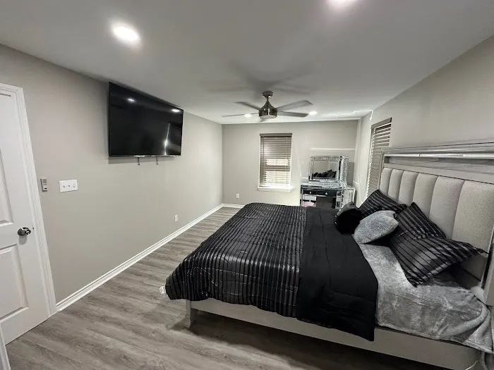 HDZ. Construction & Remodeling llc Picture 2