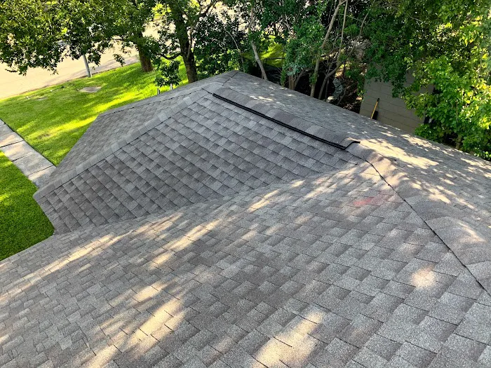 A&M ROOFING Picture 6