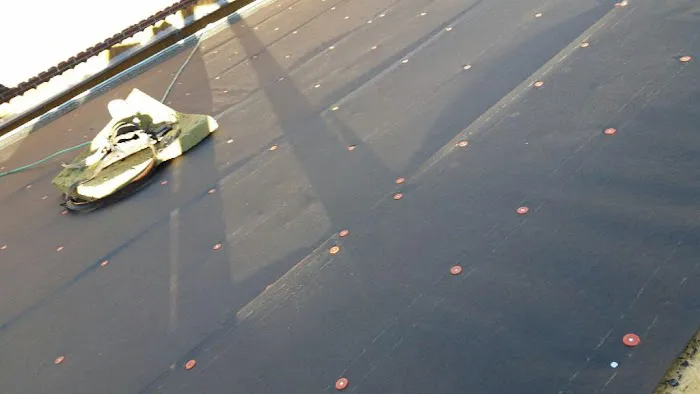 Bravo's Roofing and Siding LLC Picture 4