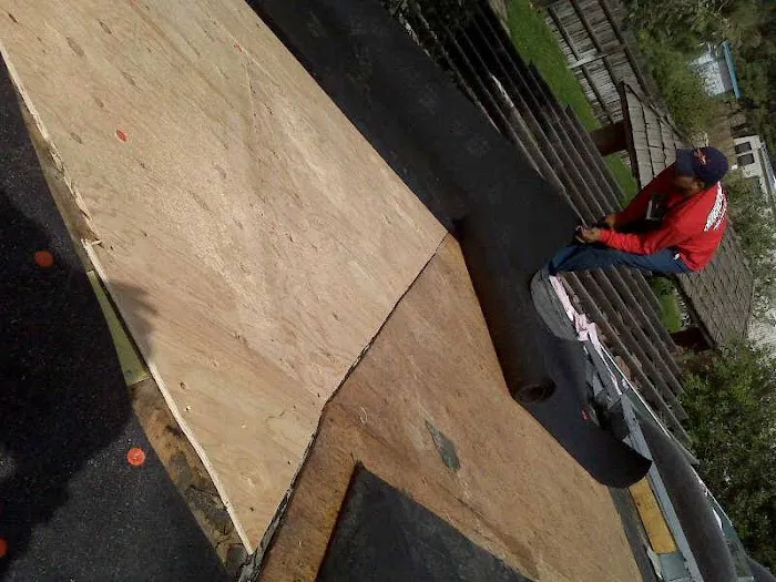 Bravo's Roofing and Siding LLC Picture 9