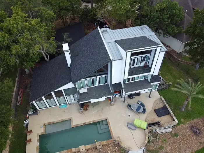 The Roof Haus Picture 9