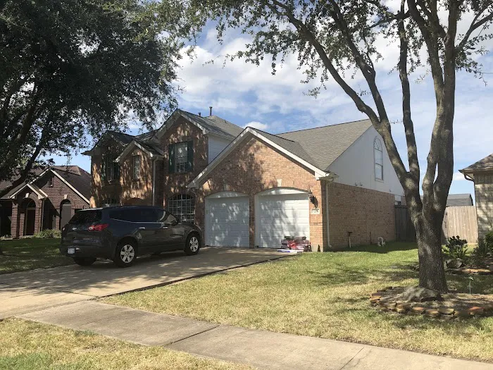 Solutions Roofing & Building Inc. Picture 4