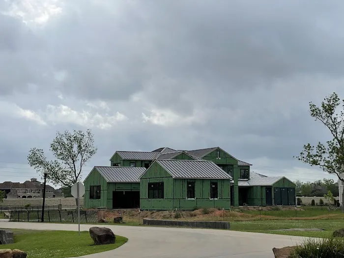 Buendia Roofing & Sheetmetal Picture 8