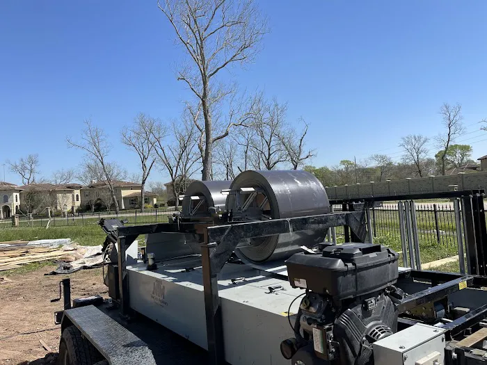 Buendia Roofing & Sheetmetal Picture 1